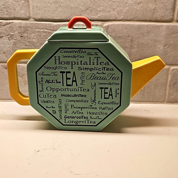 Teapot, Coyne's & Company - Picture 1 of 7